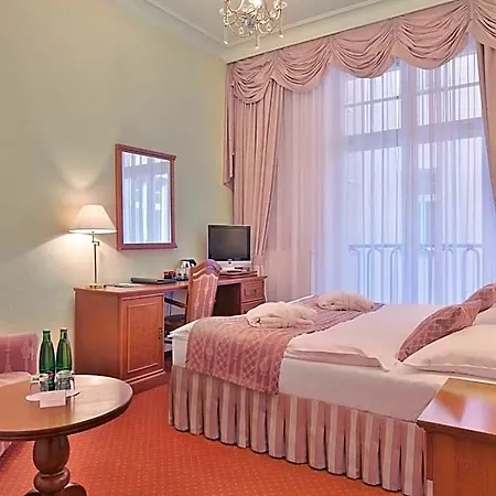 Olympia Wellness 4*
