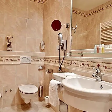 Hotel Olympia Wellness 4*
