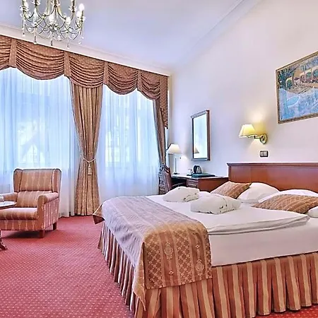 Olympia Wellness 4*