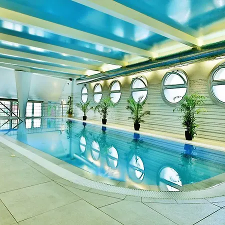 酒店 Olympia Wellness 4*