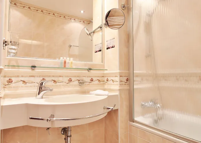 فندق Olympia Wellness 4*