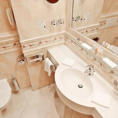 Olympia Wellness 4* Karlovy Vary