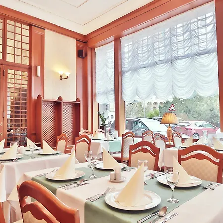 Olympia Wellness 4* Karlovy Vary